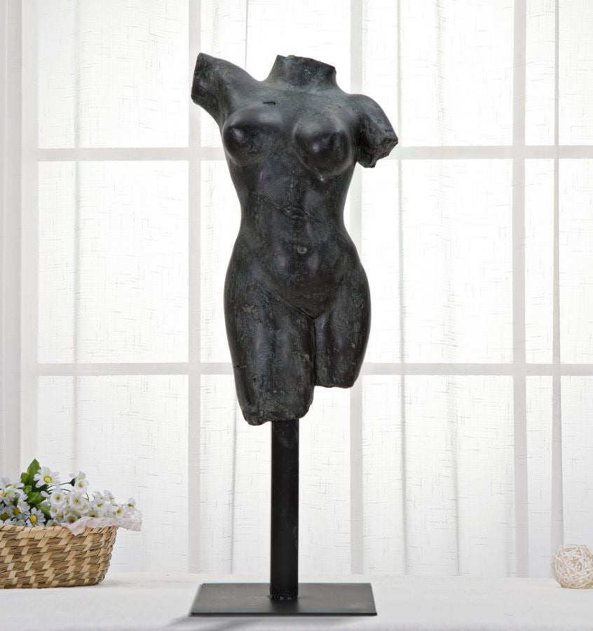 Antik fekete női torzó szobor talapzaton 50 cm Dekorációs figura Mauro Ferretti