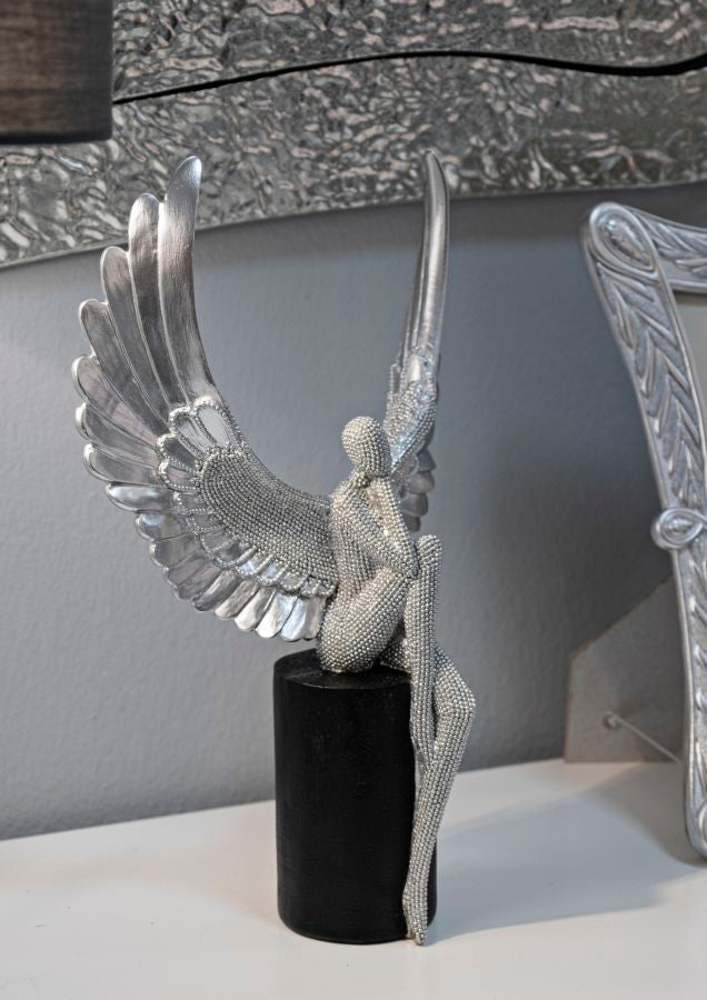 Ezüst szárnyas női szobor modern henger talapzaton 24X8X34 cm Dekorációs figura Mauro Ferretti