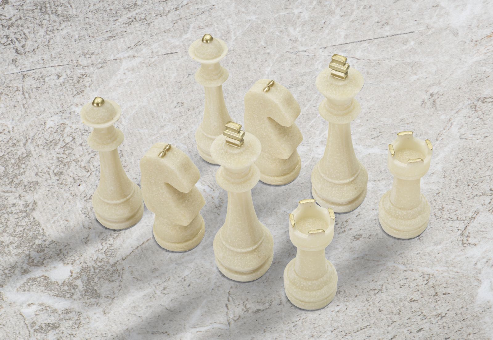 Dekor sakkfigura szett fehér színben 8 db szett Ø 4,4X9,2-4,3X13,3-5X16-X4,5X10,3 cm Dekorációs figura Mauro Ferretti