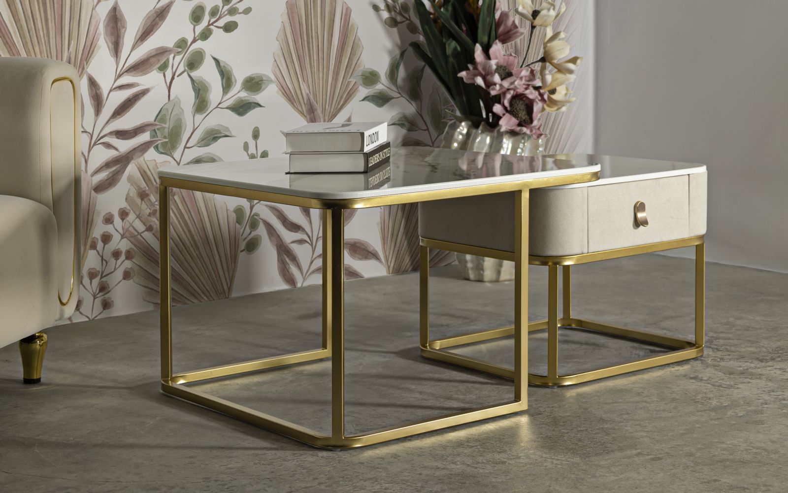 Modern dohányzóasztal lerakóasztallal Ivory & Or – krém és arany Modern lerakóasztal Mauro Ferretti