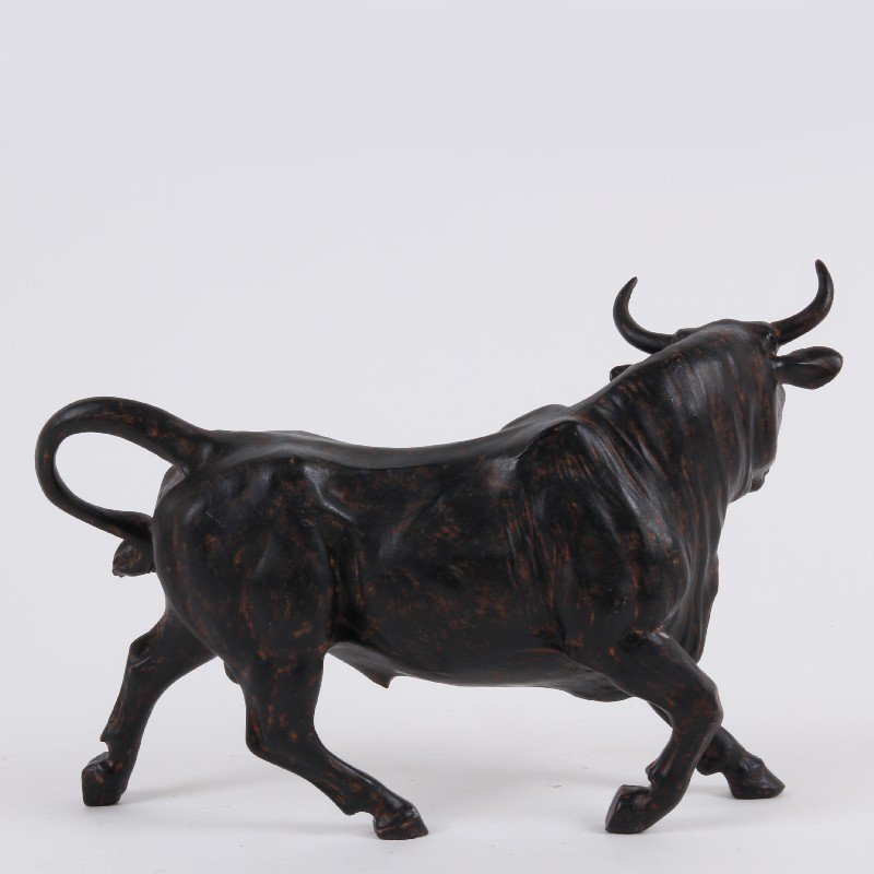 Dekor figura bika 20 cm – barna