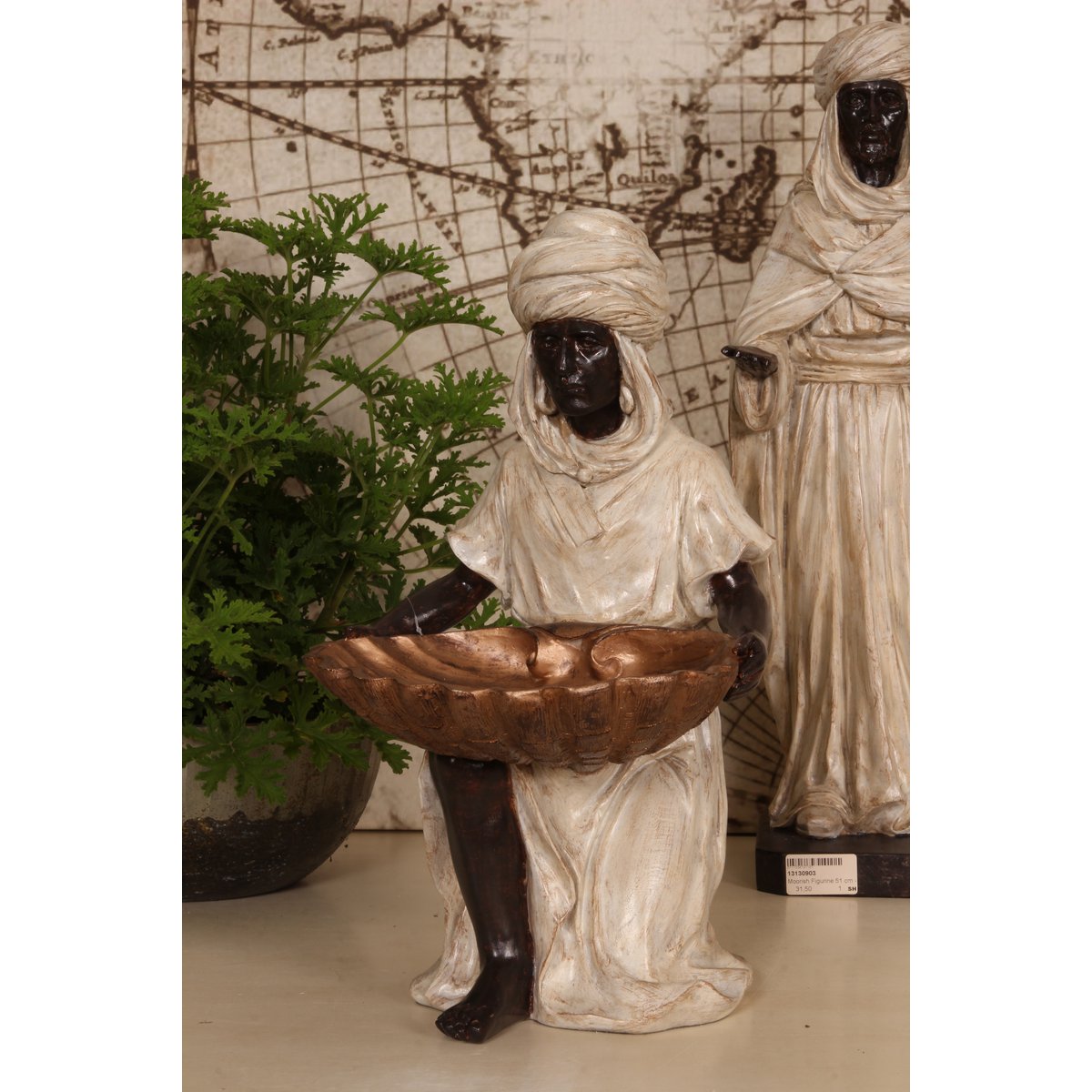 Dekor figura mór figura 36,5 cm – elefántcsont