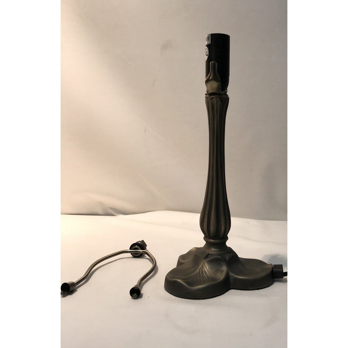 Tiffany asztali lámpa 20 cm – Dalí, borostyán