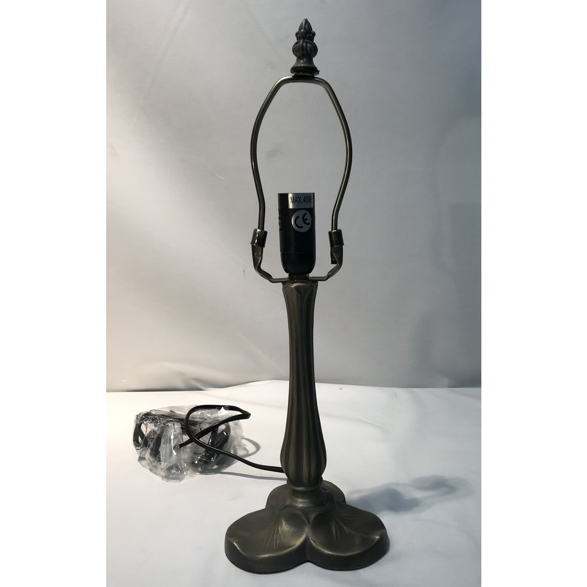 Tiffany asztali lámpa 20 cm – Dalí, borostyán