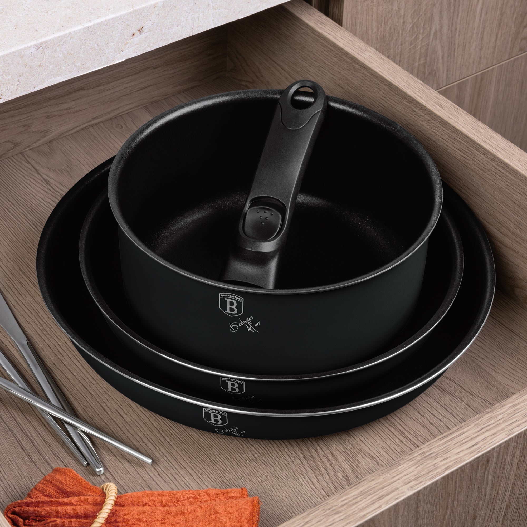 9 részes indukciós edénykészlet matt fekete Berlinger Haus Matte Black