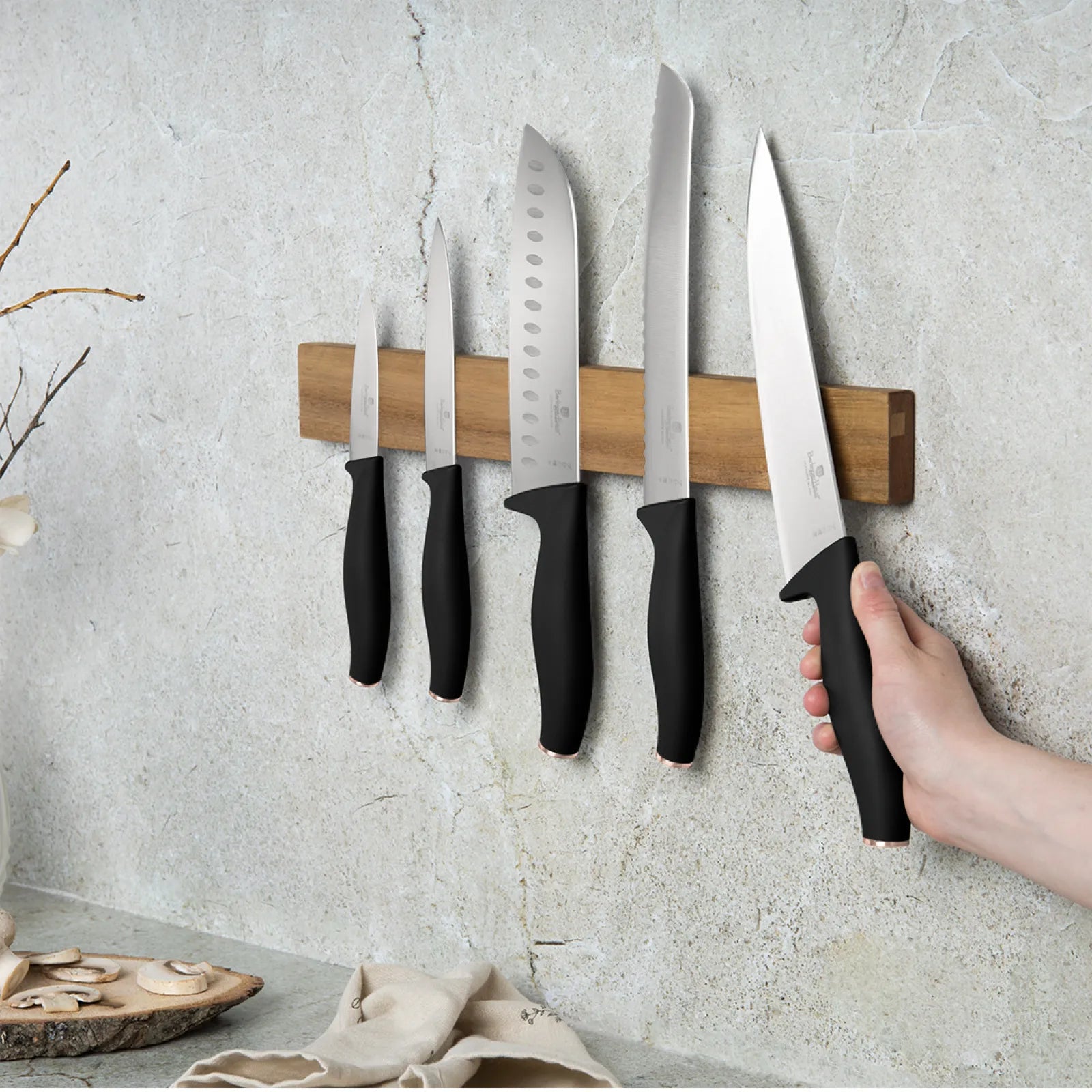 Berlinger Haus 6 részes késkészlet mágneses akácfa késtartóval – Black Rose Collection