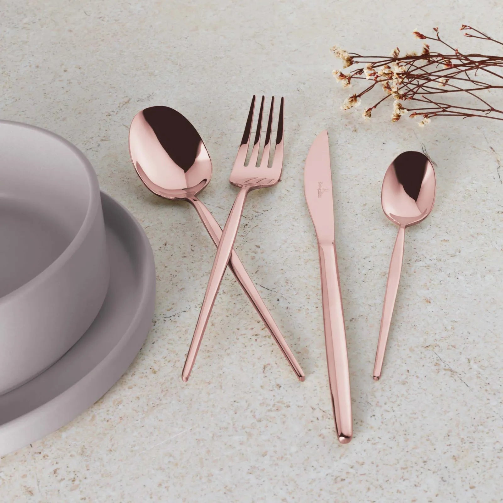 24 részes rose gold evőeszközkészlet – 6 személyes