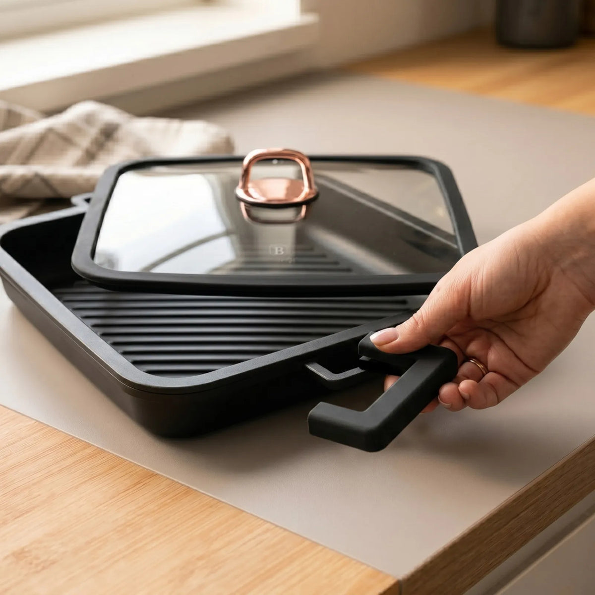 Berlinger Haus Négyszögletes grill serpenyő fedővel (34 cm) – 4. kép