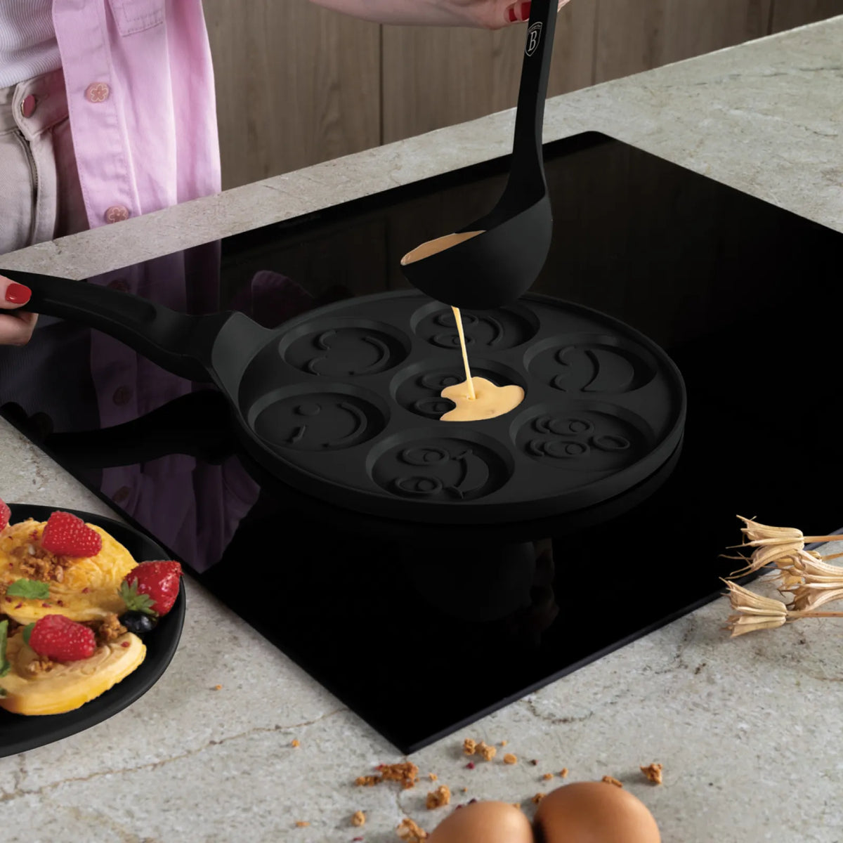 Berlinger Haus 7 lyukú emoji palacsintasütő (26 cm) – 10. kép