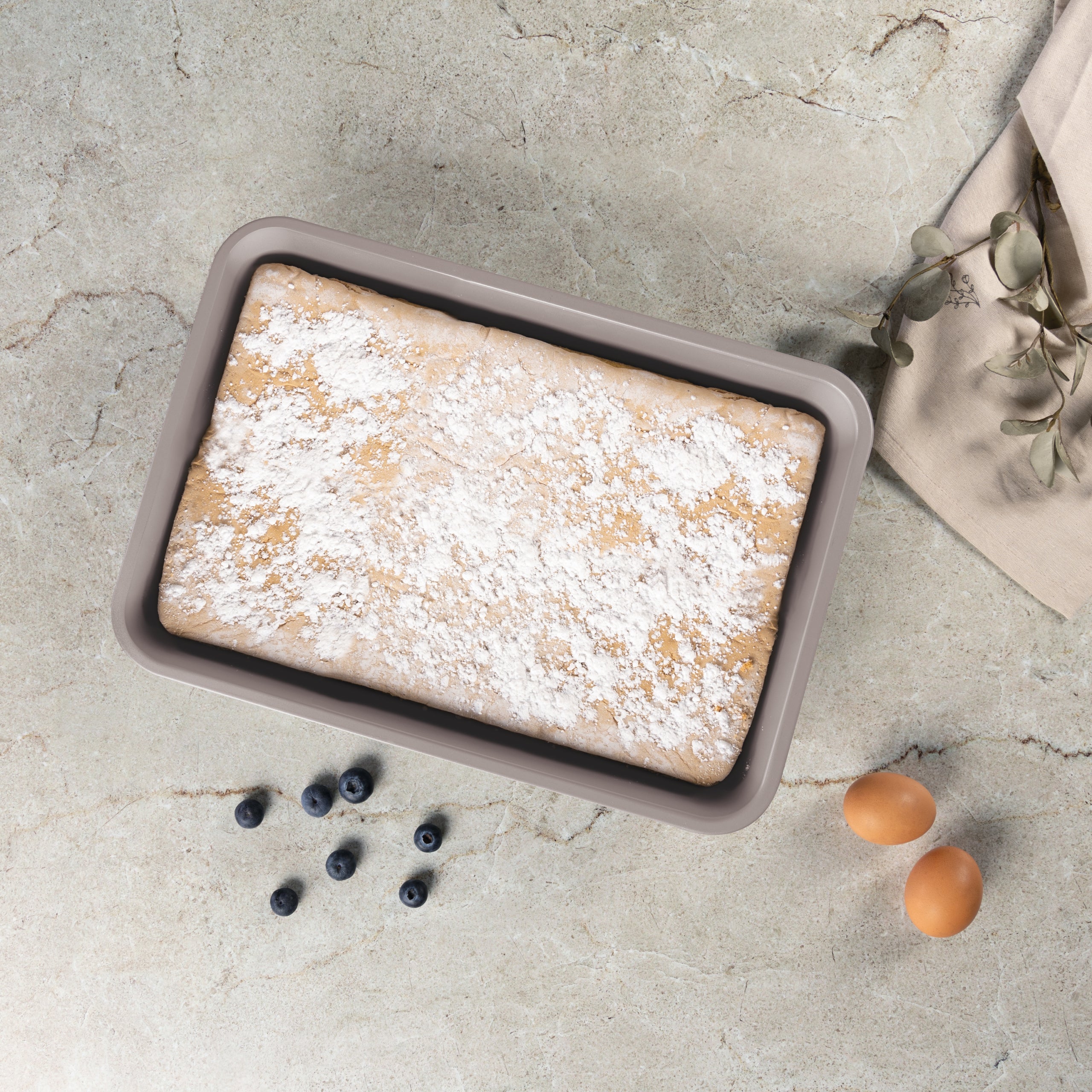 Tapadásmentes tepsi 40 cm Berlinger Haus Taupe szürke BH/7903