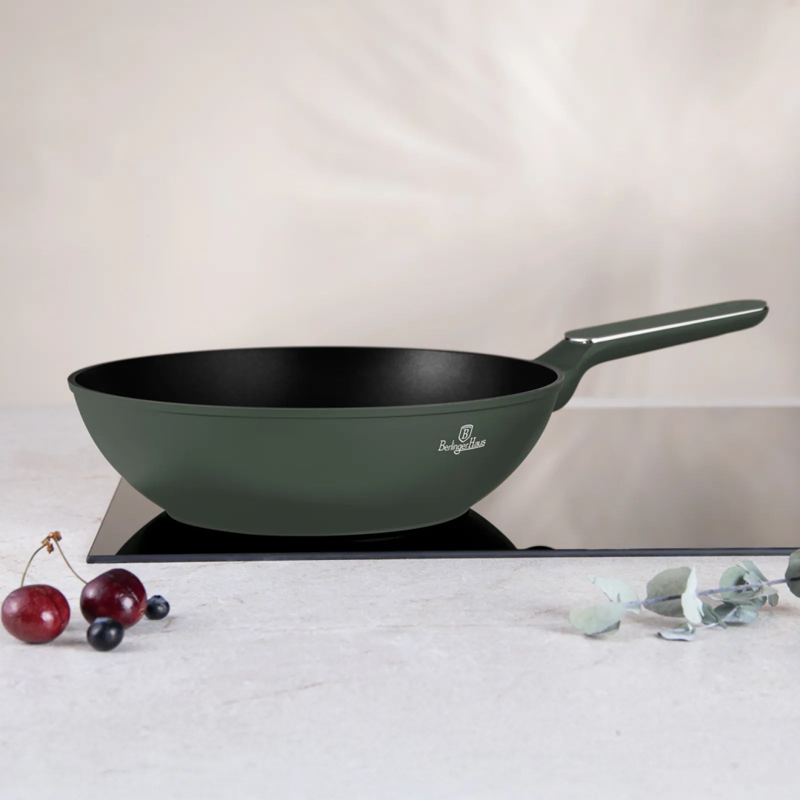 Berlinger Haus indukciós wok serpenyő 28 cm, 3,2 l – Matte Green Collection
