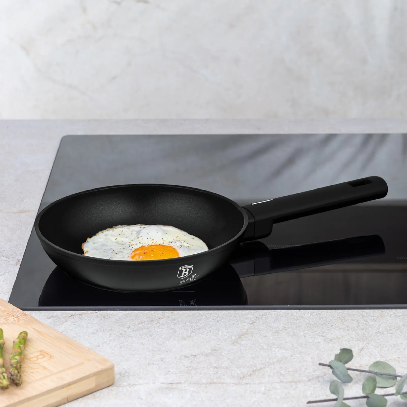 Berlinger Haus indukciós serpenyő 20 cm – Matte Black Collection