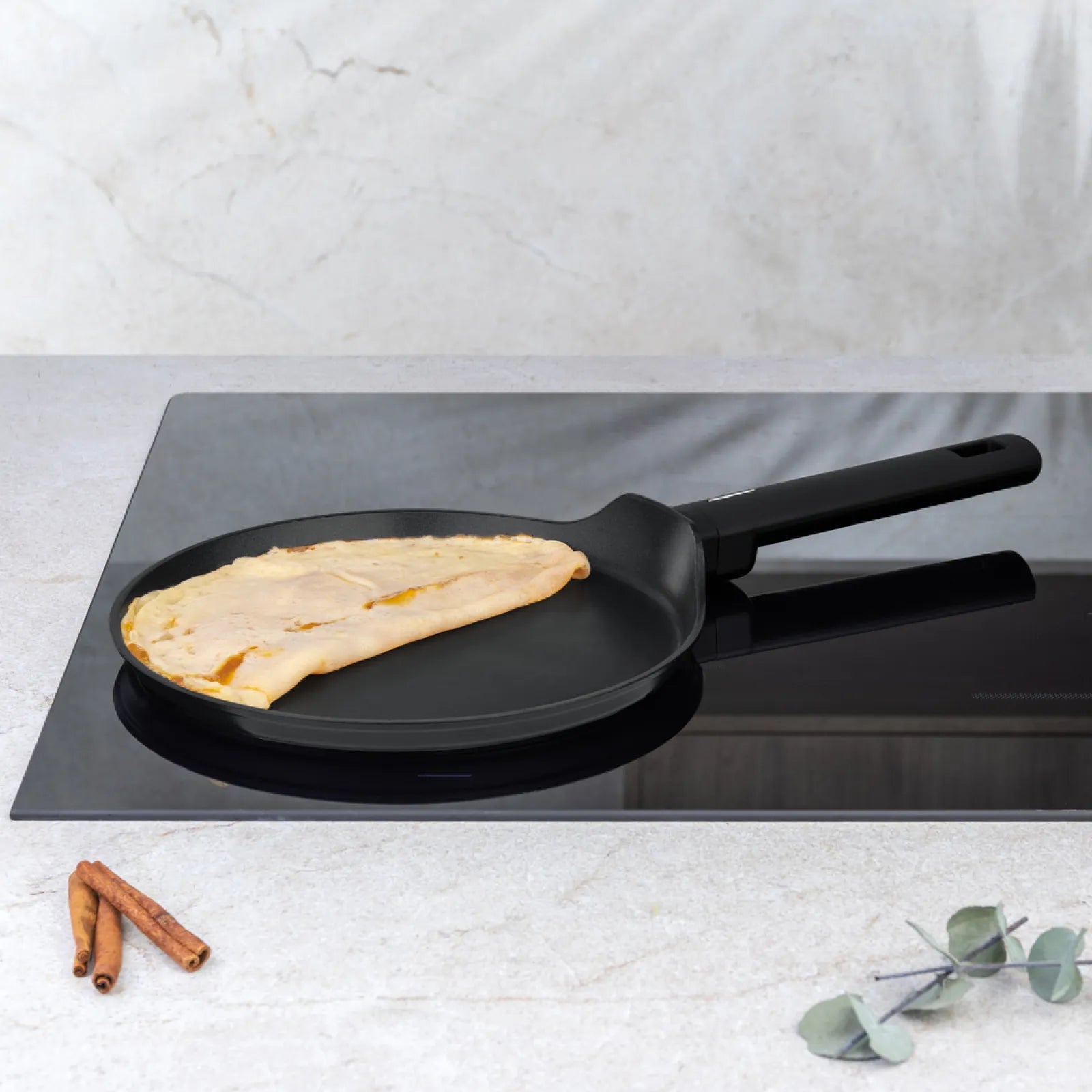 Berlinger Haus indukciós tapadásmentes palacsintasütő 25 cm – Matte Black Collection