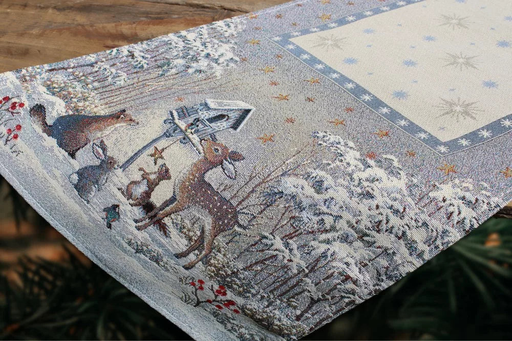 Téli erdő asztali futó, 44x140 cm, ezüst lurex, gobelin
