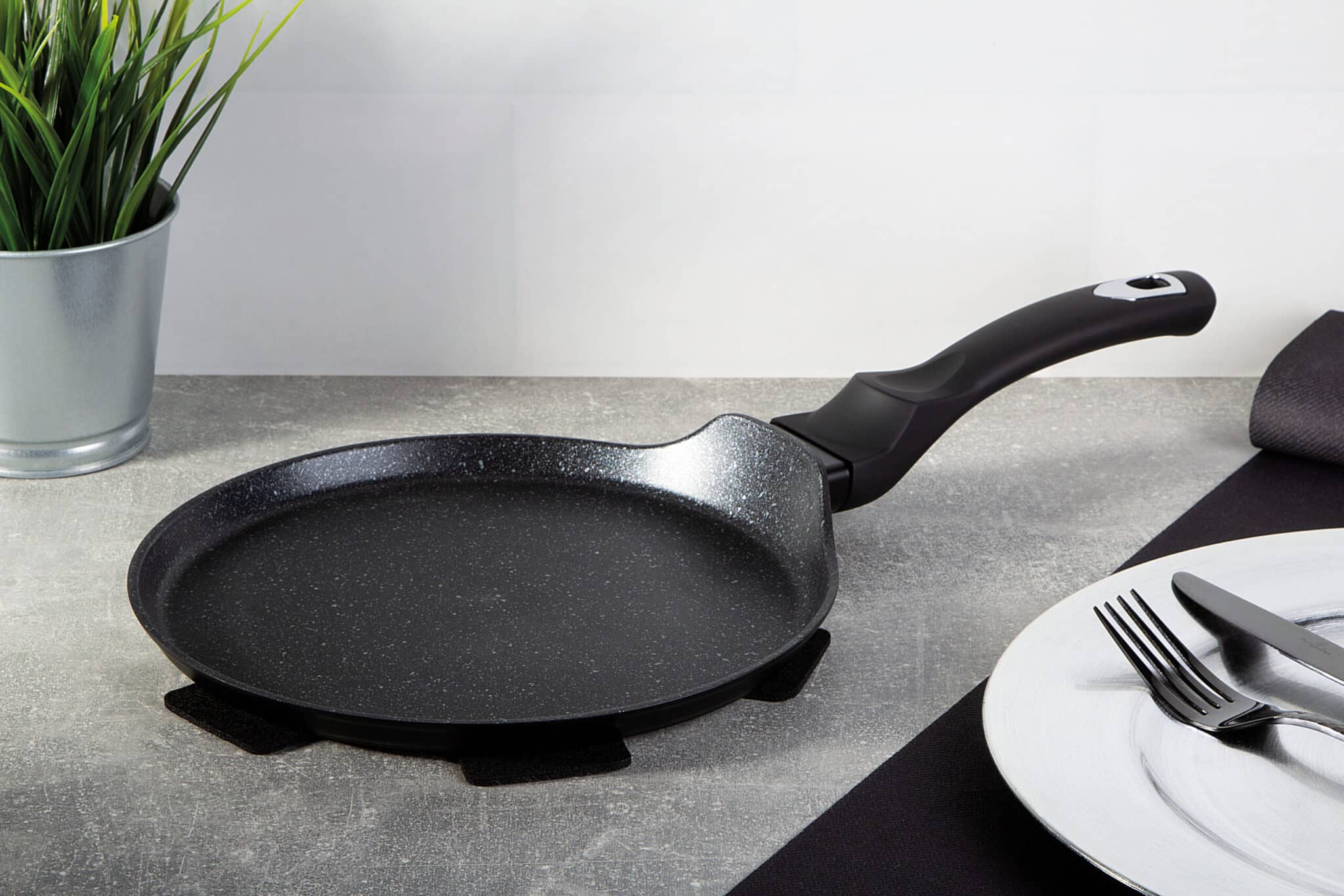 Berlinger Haus indukciós Palacsintasütő 28 cm Black Rose Collection