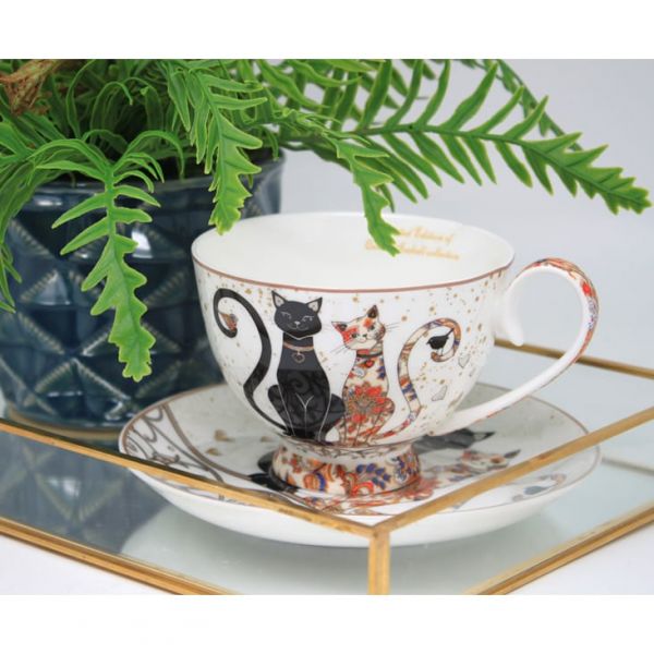 Fekete-arany cicás porcelán teáscsésze aljjal készlet 250 ml - 2 személyes