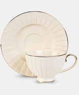Elegáns porcelán csésze + alj 230 ml 2 személyes díszdobozban