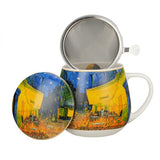 Van Gogh Kávéház éjjel porcelán öblös bögre fémszűrővel – 430 ml