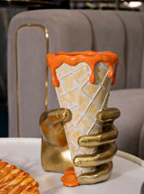 Golden Cone design váza – arany kéz fagyitölcsér narancs mázzal 18X16X26 cm Dekorációs figura Mauro Ferretti
