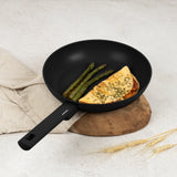 Berlinger Haus indukciós serpenyő 28 cm – Matte Black Collection