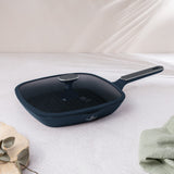 BerlingerHaus tapadásmentes indukciós grill serpenyő fedővel 28 cm Deep Sea
