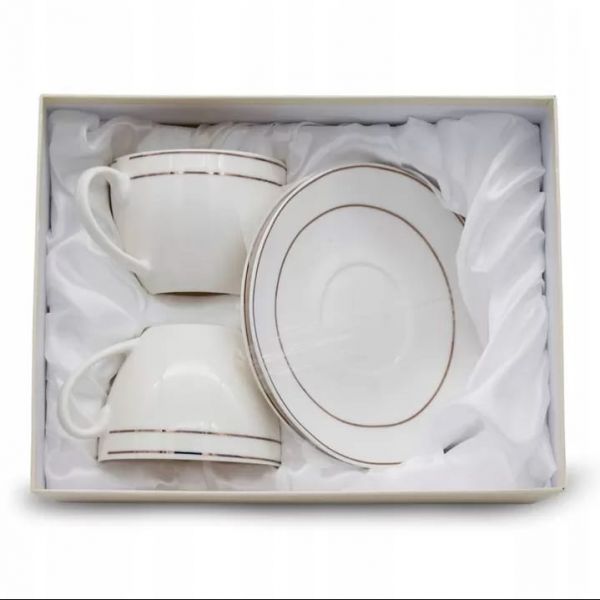 Porcelán kávéscsésze aljjal 230 ml - 2 személyes készlet díszdobozban