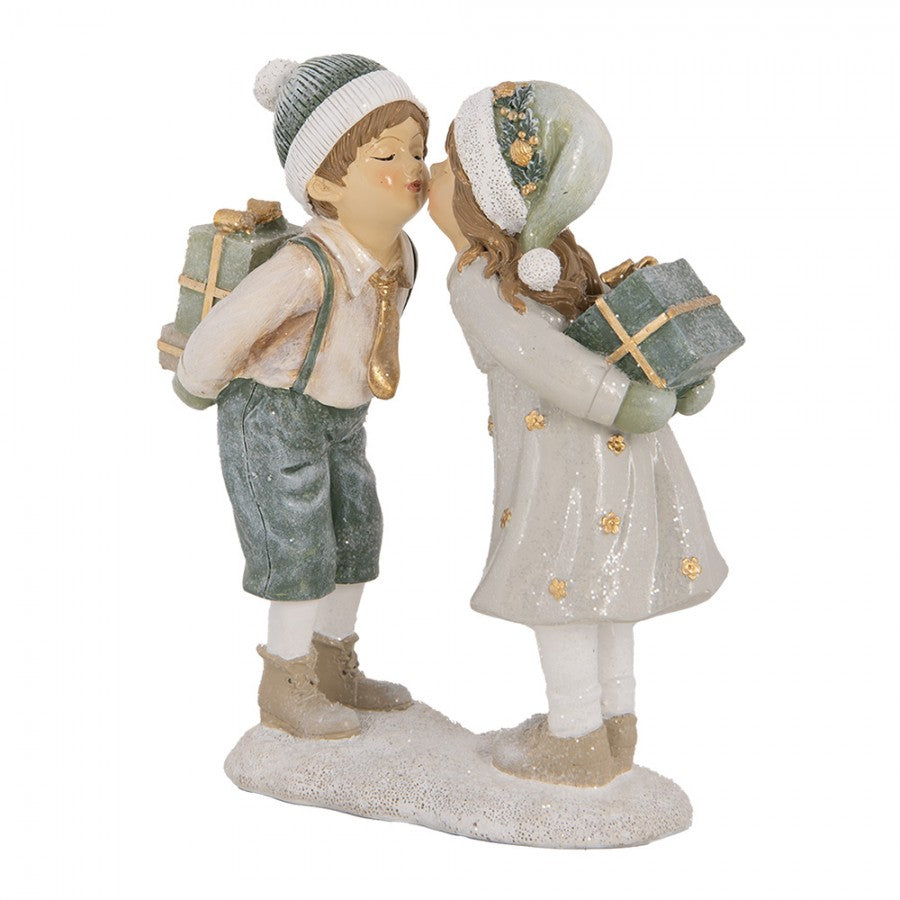 Puszilkodó gyerekek csomagokkal karácsonyi figura